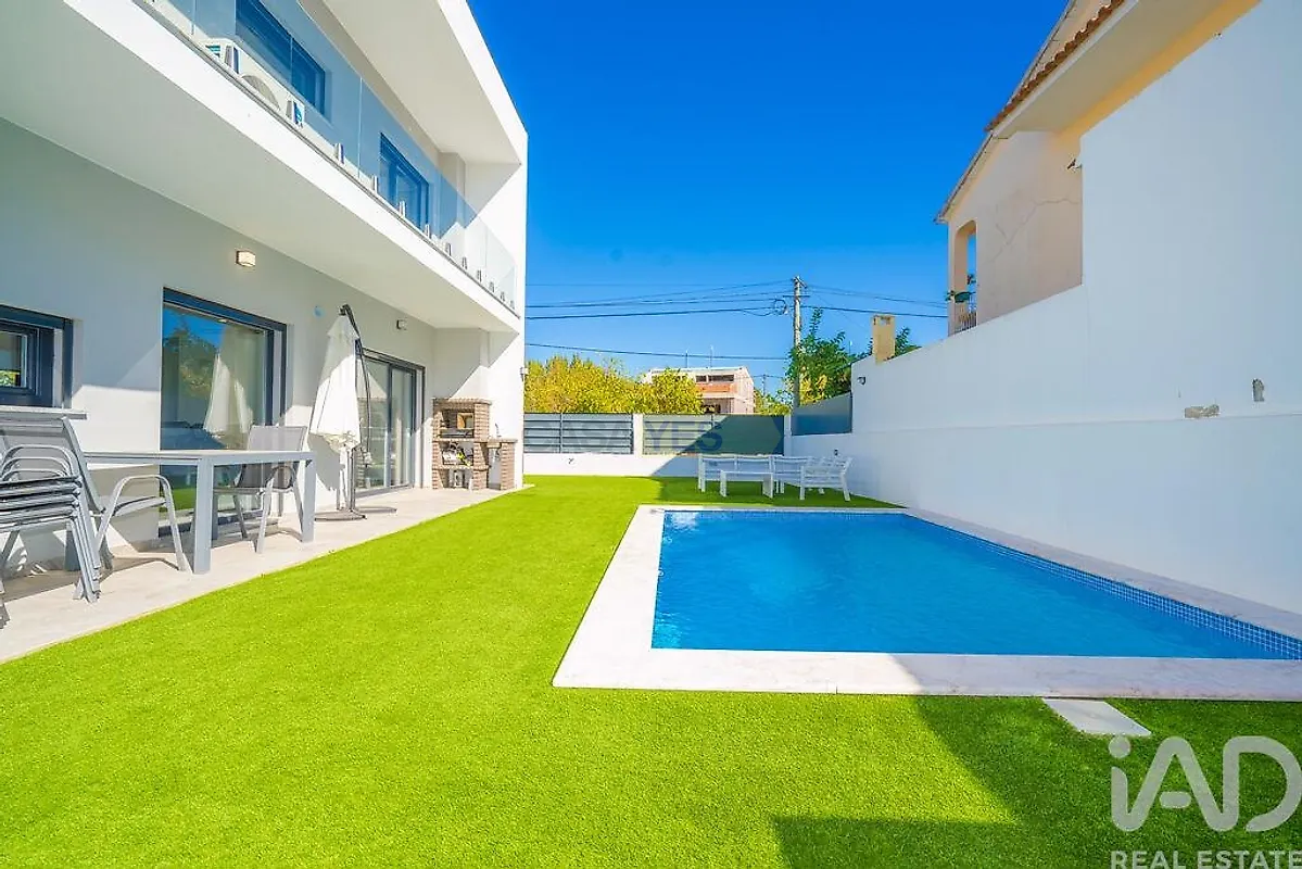 Moradia T4 à venda em Fernão Ferro, Seixal — foto 32