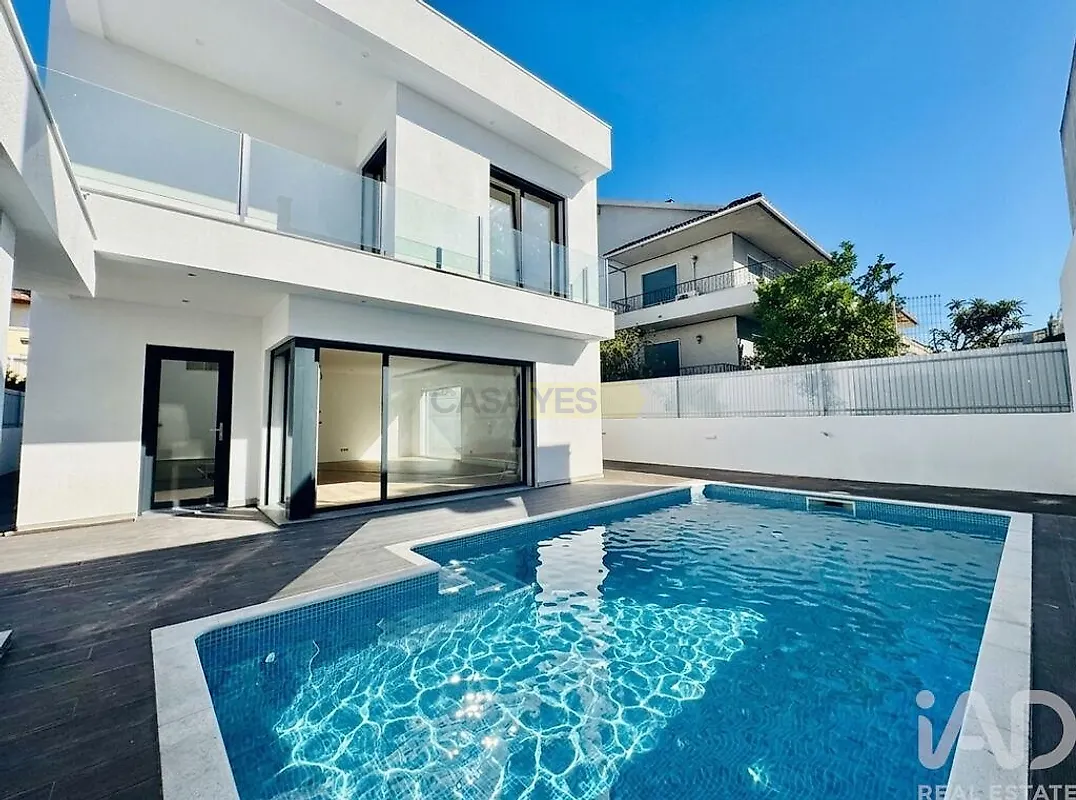 Moradia T0 em Amora, €695.000