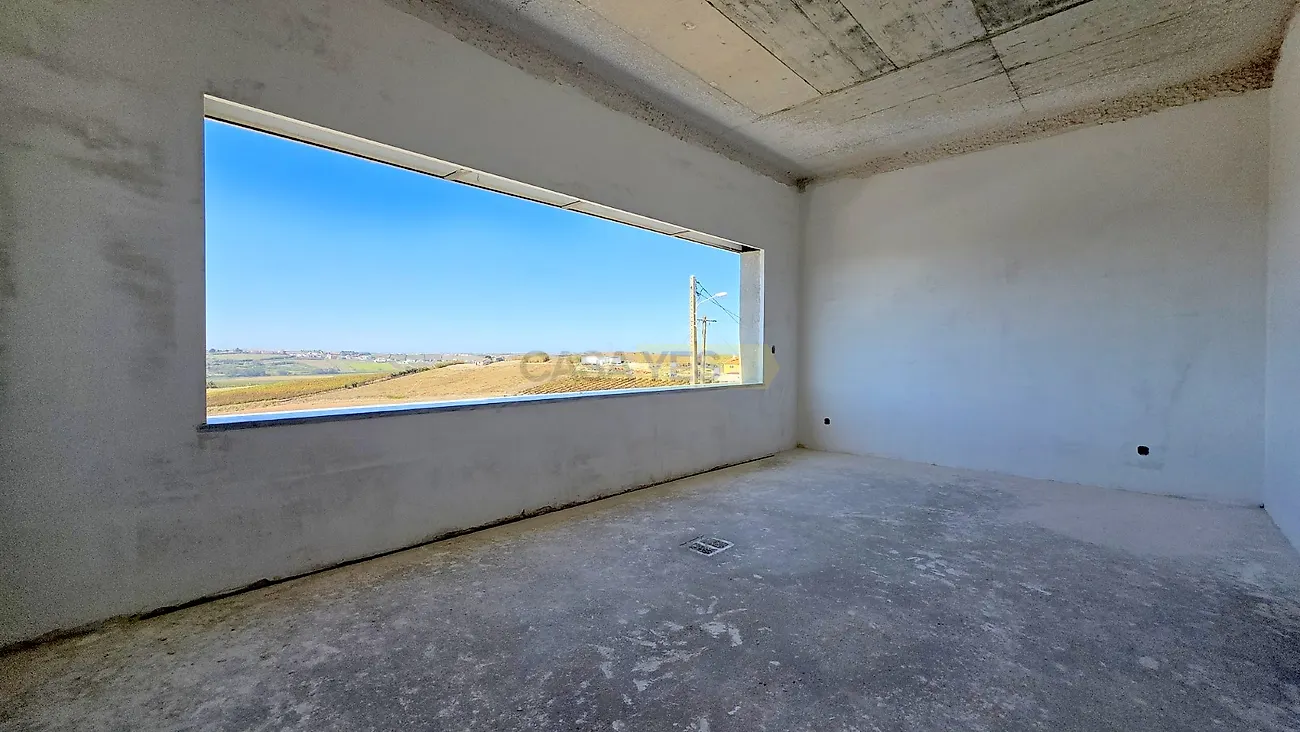 Moradia T4 à venda em São Pedro da Cadeira, Torres Vedras — foto 13