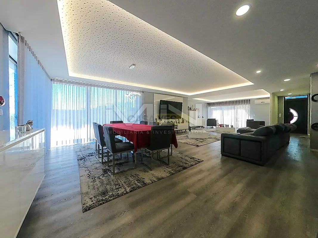 Apartamento T5 à venda em Gondomar (São Cosme), Valbom e Jovim, Gondomar — foto 9