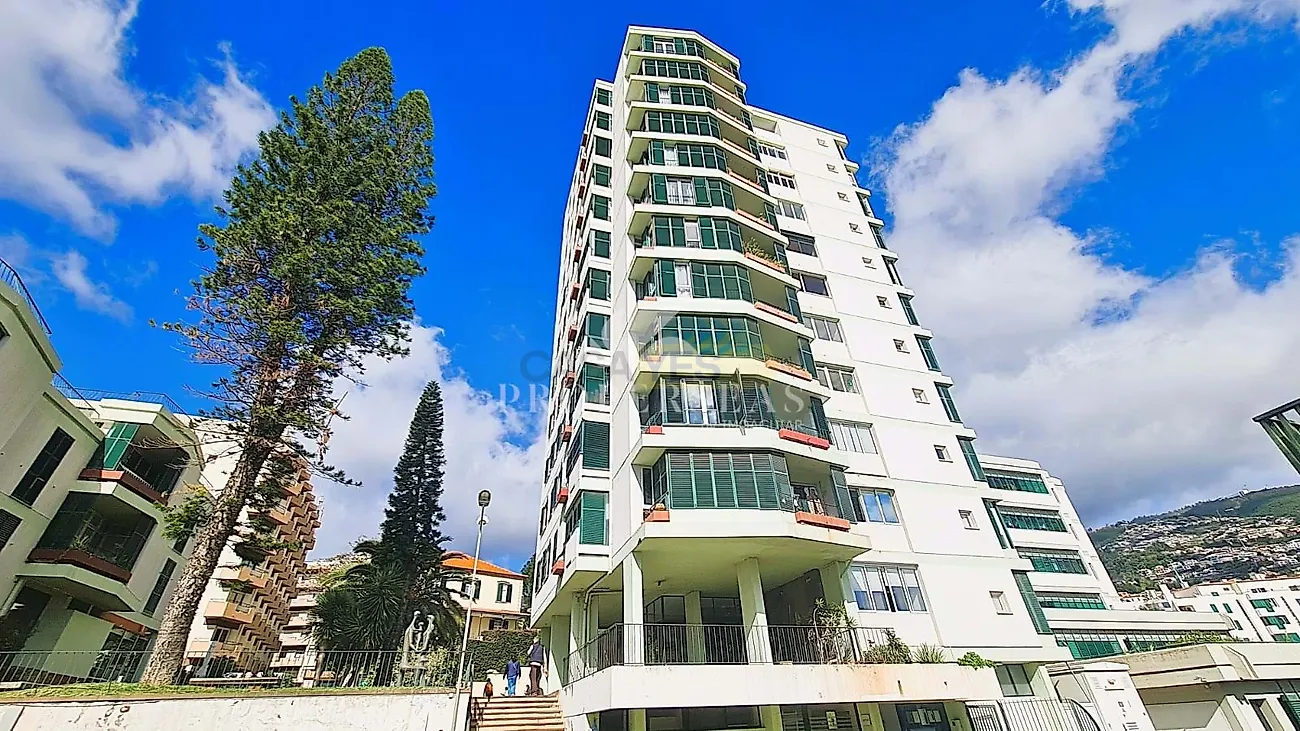 Apartamento T3 à venda em Santa Luzia, €535.000