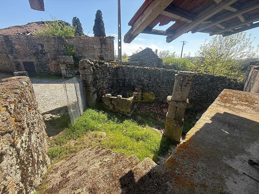 Moradia T0 à venda em Casal Vasco, Fornos de Algodres — foto 2