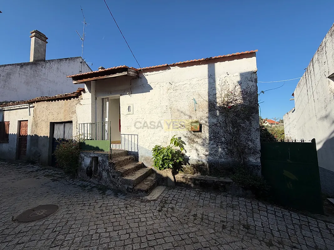 Moradia T2 à venda em Aldeia da Ponte, Sabugal — foto 3