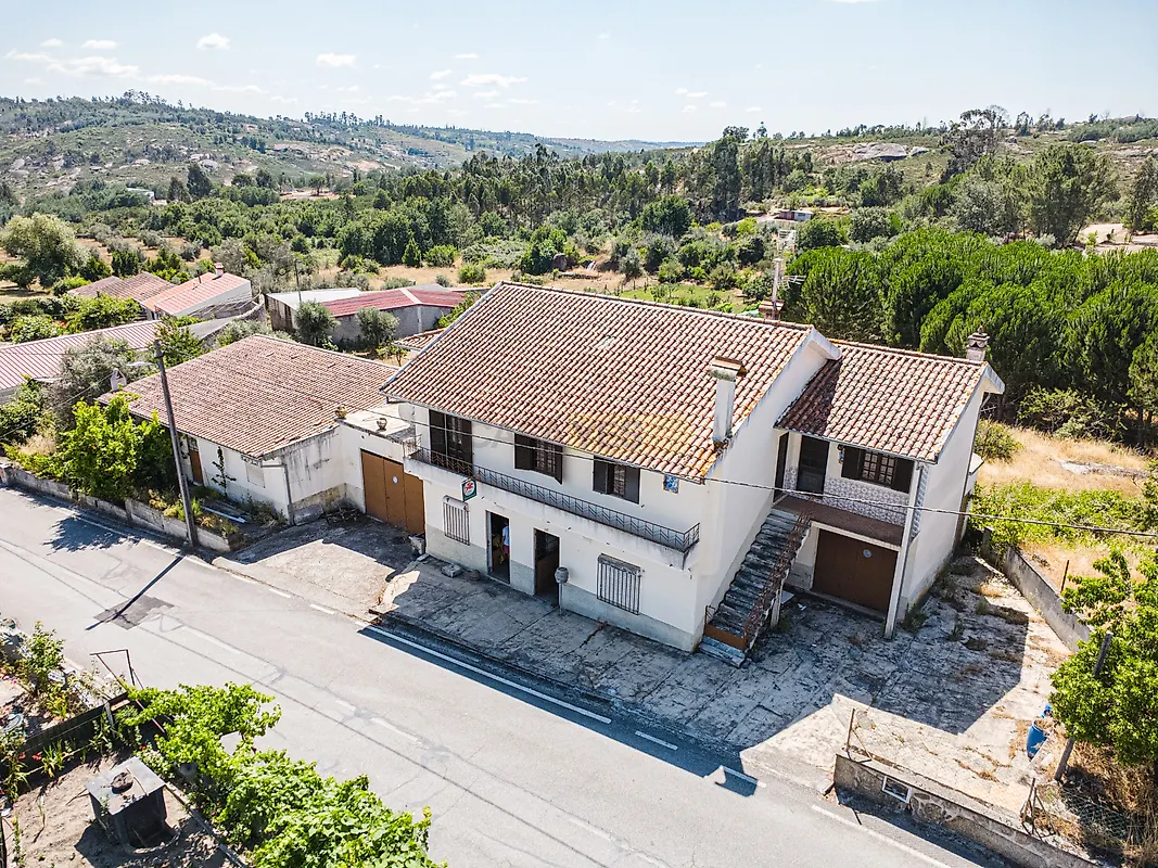 Moradia T4 à venda em Vila Nova de Tazem, Gouveia — foto 2