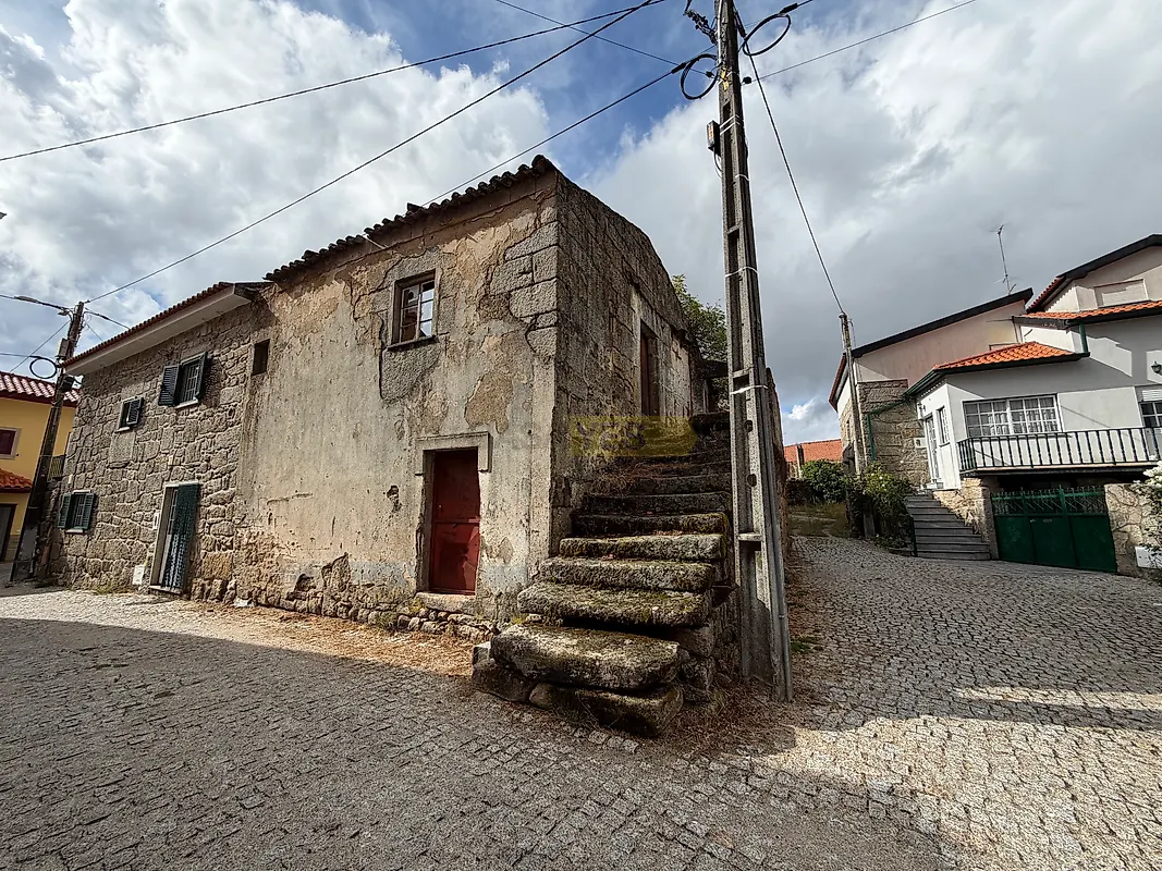 Moradia T0 à venda em Vila Fernando, Guarda — foto 2