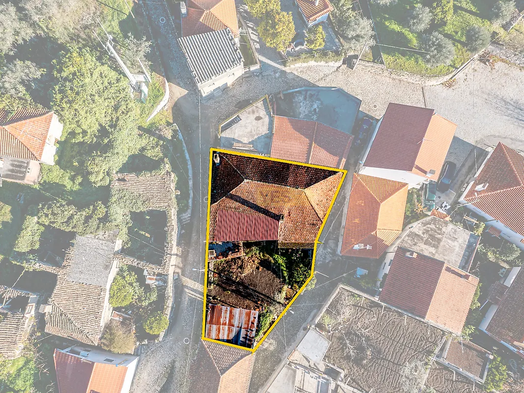 Moradia T4 à venda em Figueiró da Granja, Fornos de Algodres — foto 2