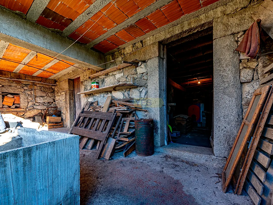 Moradia T4 à venda em Figueiró da Granja, Fornos de Algodres — foto 11
