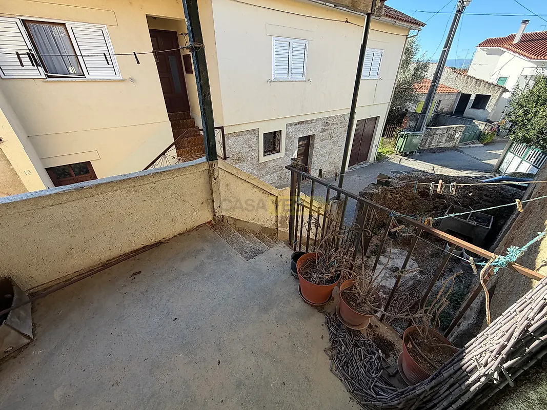 Moradia T2 à venda em Forno Telheiro, Celorico da Beira — foto 2