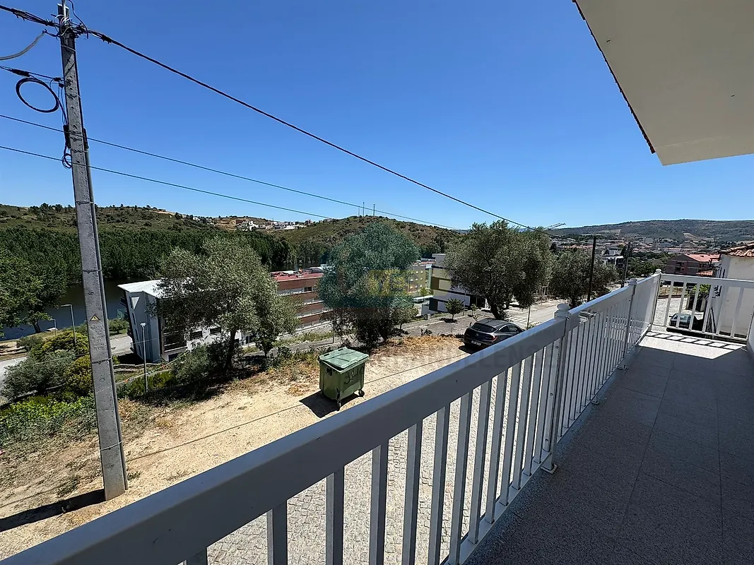 Apartamento T3 à venda em Avidagos, Navalho e Pereira, Mirandela — foto 2