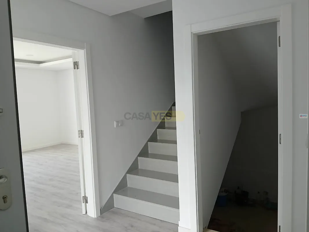 Apartamento T4 à venda em Fernão Ferro, Seixal — foto 5