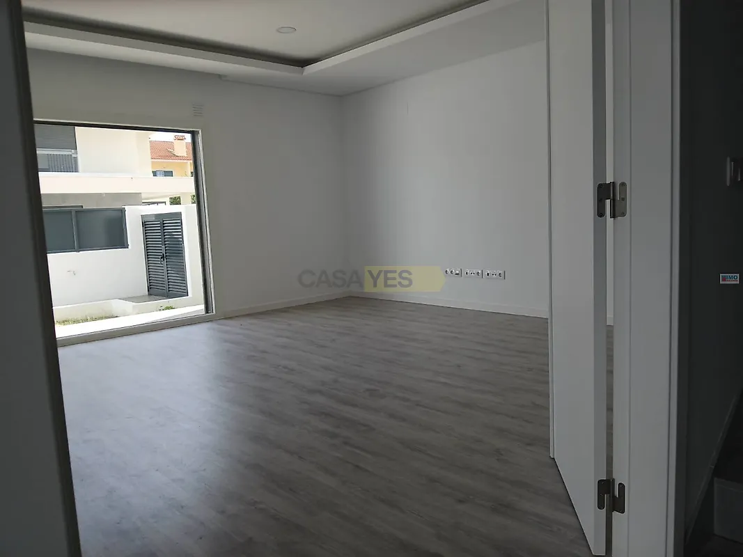 Apartamento T4 à venda em Fernão Ferro, Seixal — foto 2