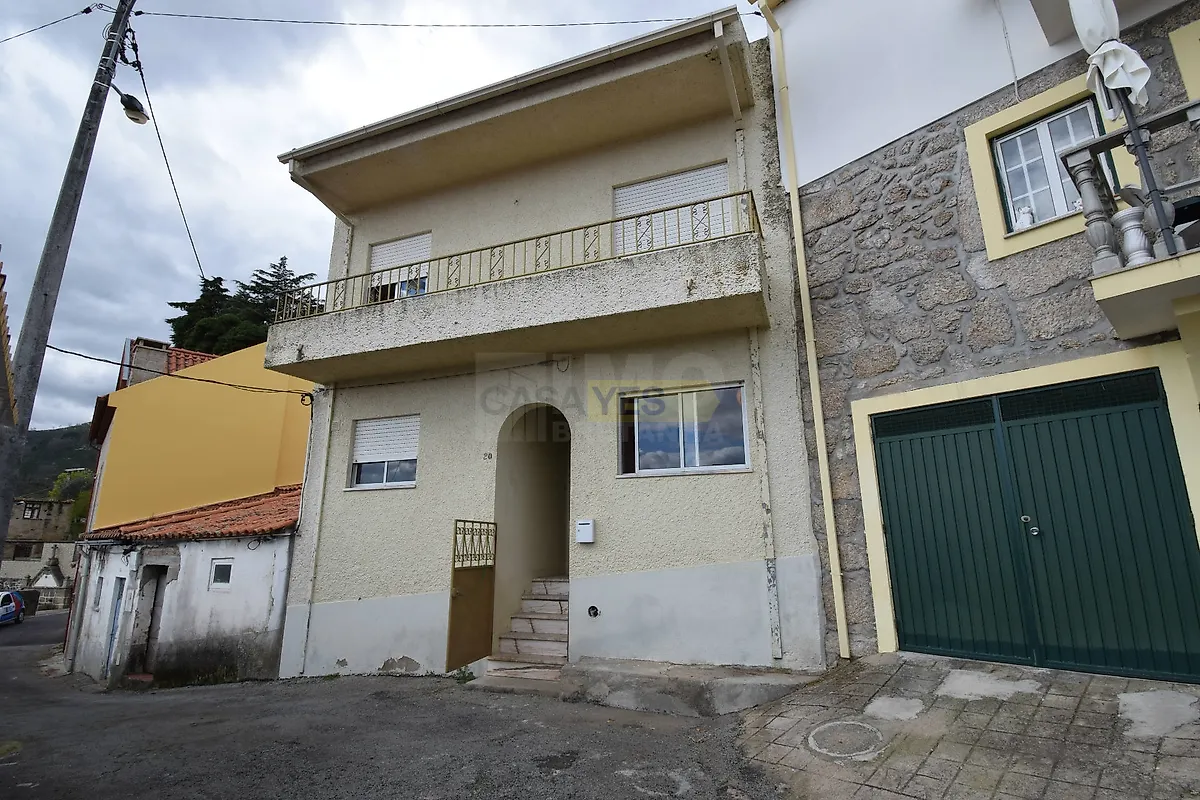 Apartamento T5 em Orjais, €112.000