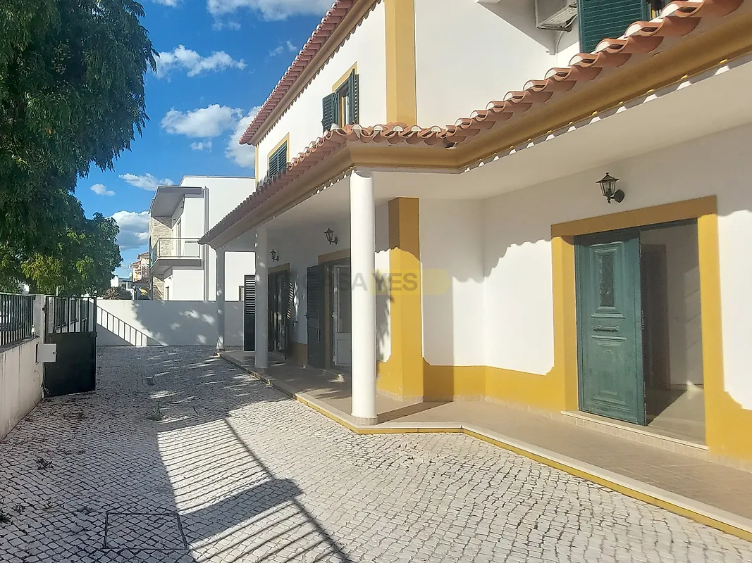 Moradia T4 em Nossa Senhora de Fátima, €500.000