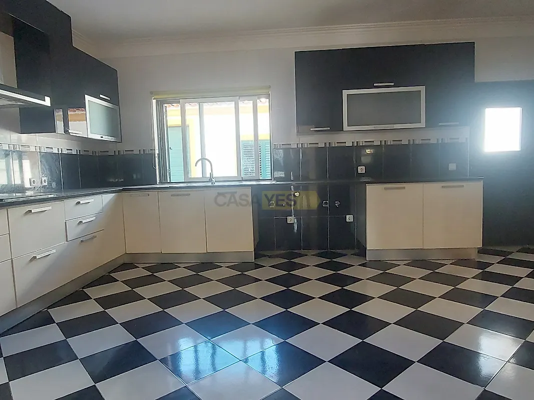 Moradia T4 à venda em Nossa Senhora de Fátima, Entroncamento — foto 18
