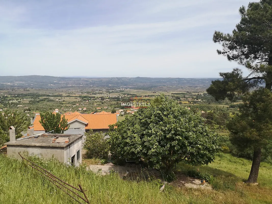 Apartamento T5 em Melo e Nabais, €295.000