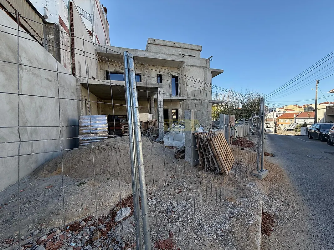 Moradia T3 à venda em Santa Iria de Azoia, São João da Talha e Bobadela, Loures — foto 11