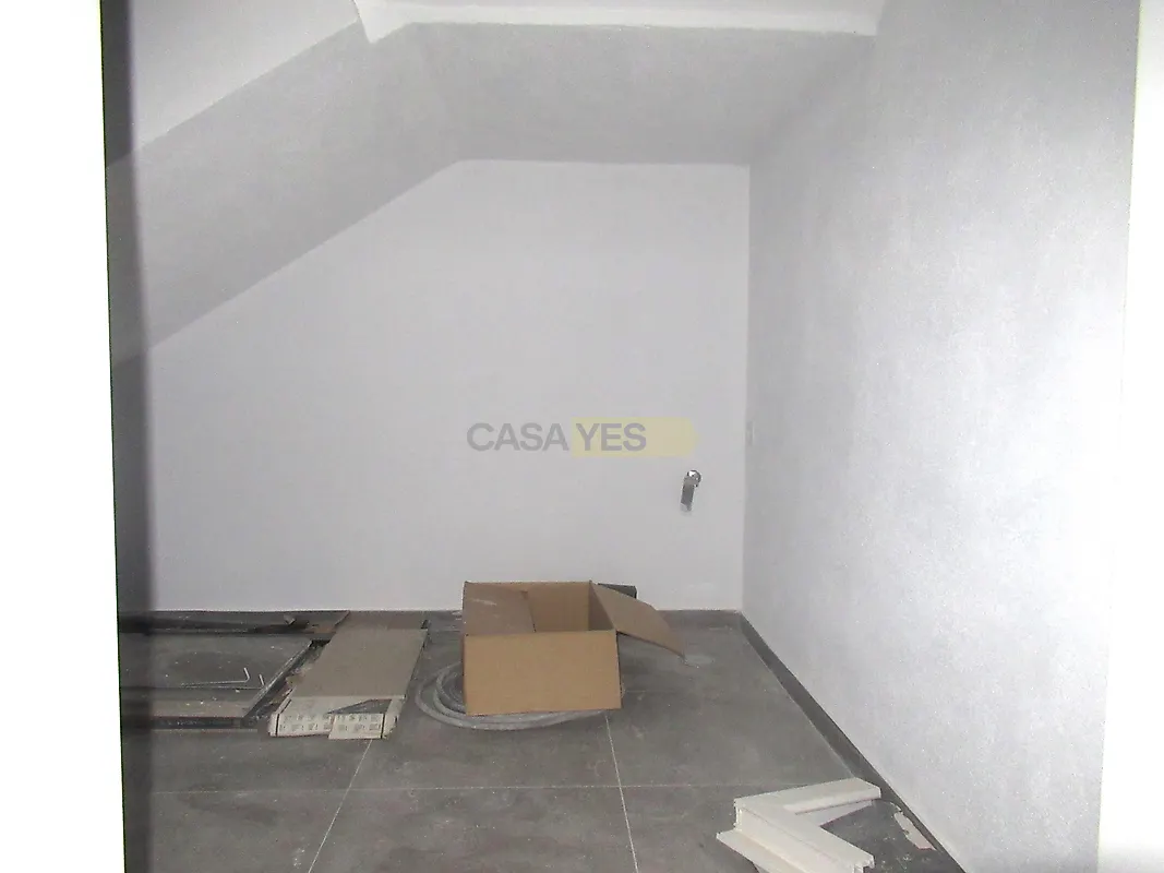 Moradia T3 à venda em Mina de Água, Amadora — foto 21