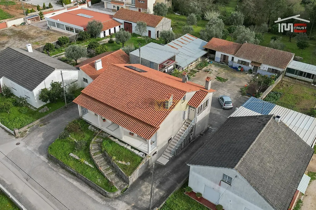 Moradia T4 à venda em Santa Catarina da Serra e Chainça, Leiria — foto 2