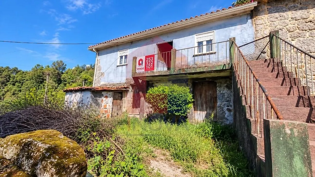 Moradia T1 em Cibões e Brufe, €56.500