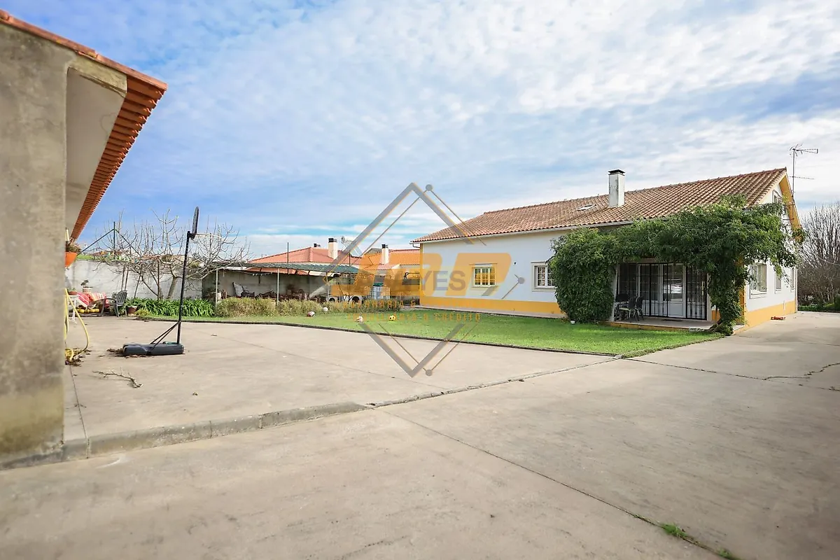 Apartamento T3 à venda em Valado dos Frades, Nazaré — foto 12