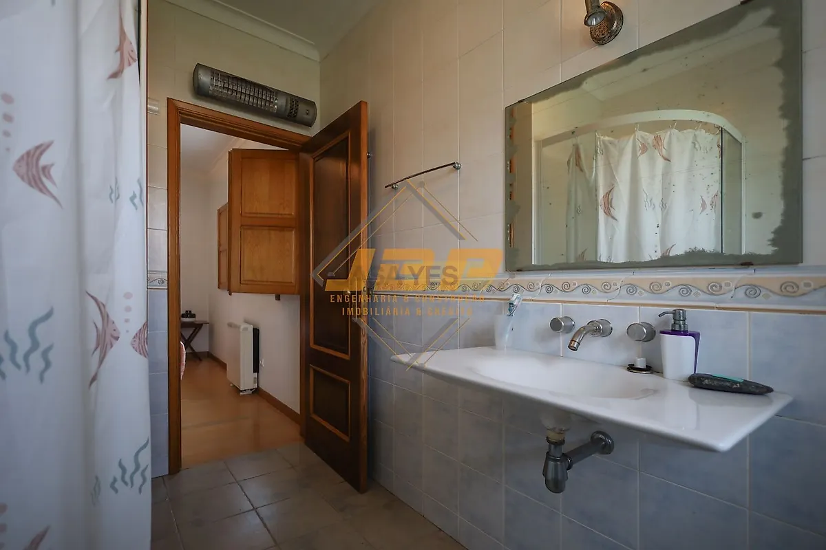 Apartamento T3 à venda em Valado dos Frades, Nazaré — foto 35