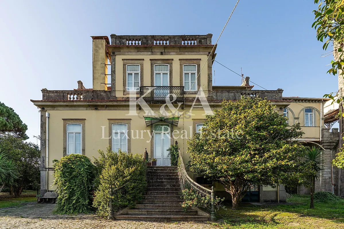 Apartamento T5 em Mafamude e Vilar do Paraíso, €8.000.000