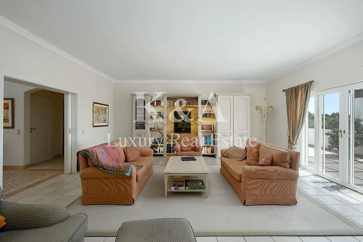 Apartamento T5 à venda em Santa Bárbara de Nexe, Faro — foto 9