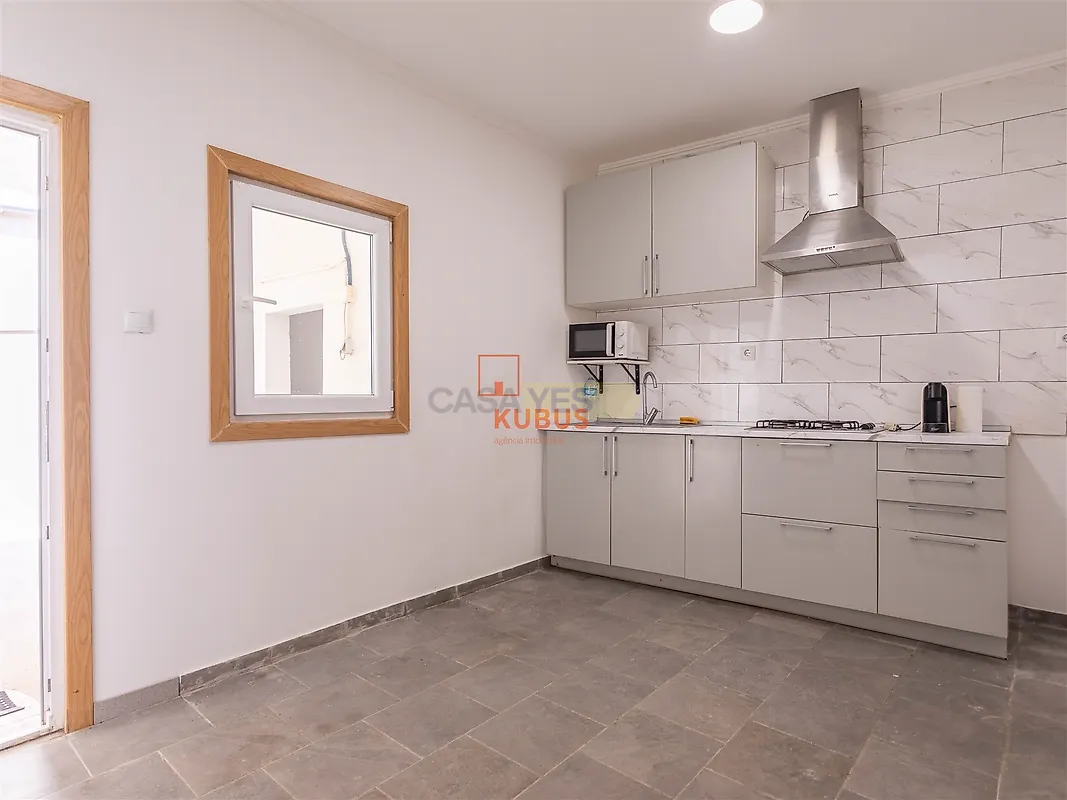 Moradia T4 em Malhou, Louriceira e Espinheiro, €170.000