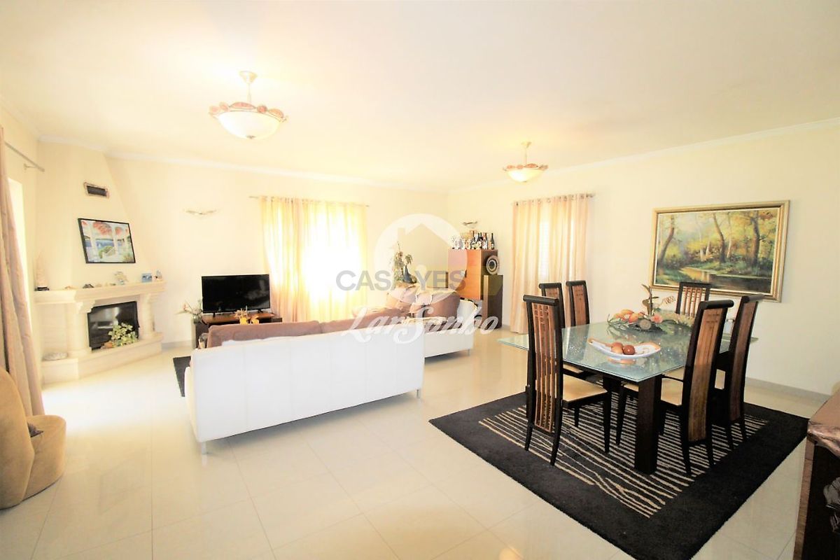 Moradia T4 à venda em Balazar, €669.000