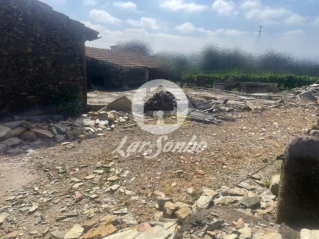 Moradia T0 em Ribeirão, €108.000
