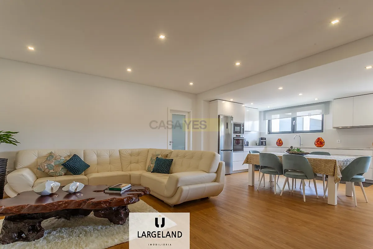 Moradia T6+ à venda em Caldas de São Jorge e Pigeiros, Santa Maria da Feira — foto 27