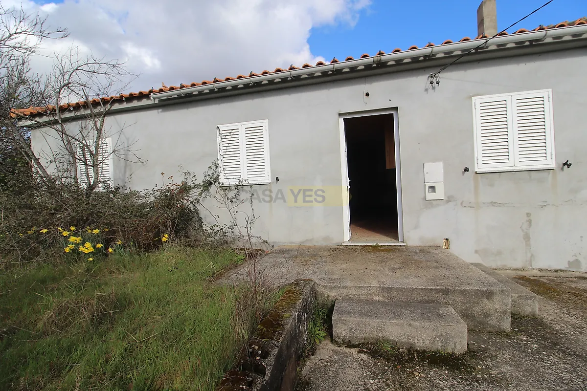 Moradia T4 à venda em Curopos e Vale de Janeiro, Vinhais — foto 2