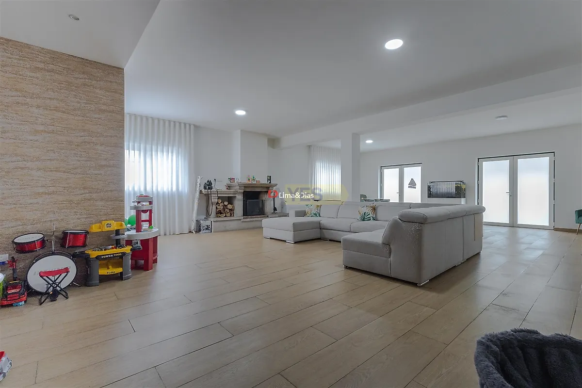 Apartamento T3 à venda em Santa Maria de Lamas, Santa Maria da Feira — foto 17