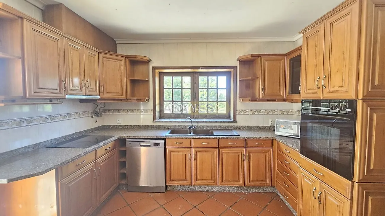 Moradia T4 em Aradas, €330.000