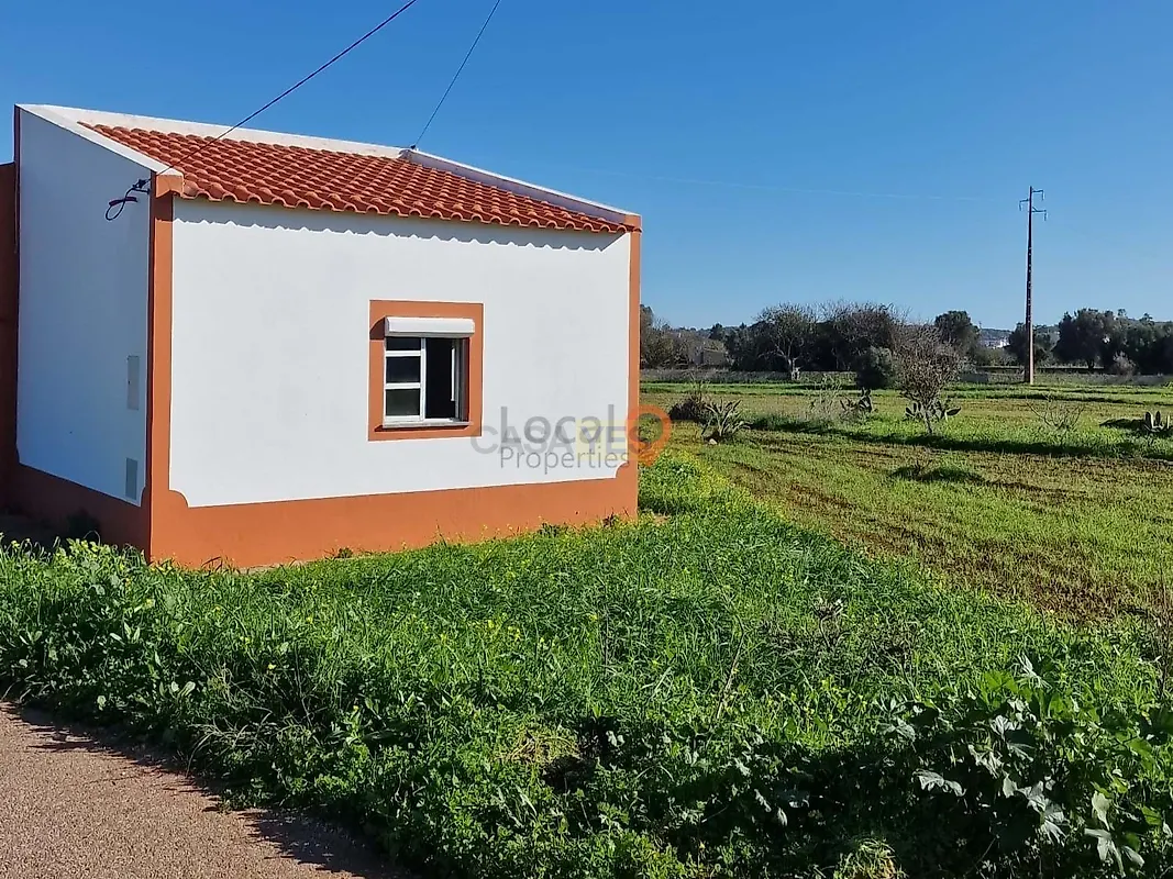 Moradia T1 à venda em Odiáxere, €395.000