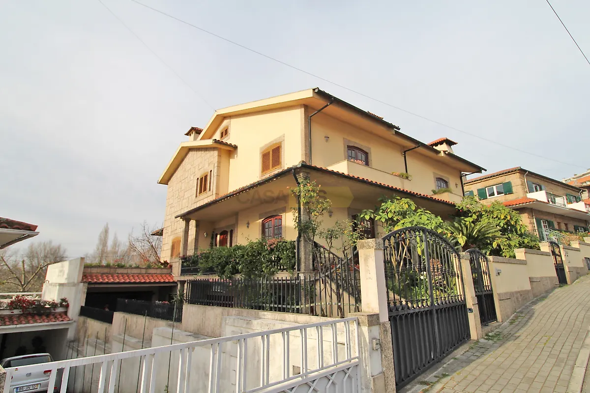 Moradia T4 à venda em Fermentões, Guimarães — foto 6