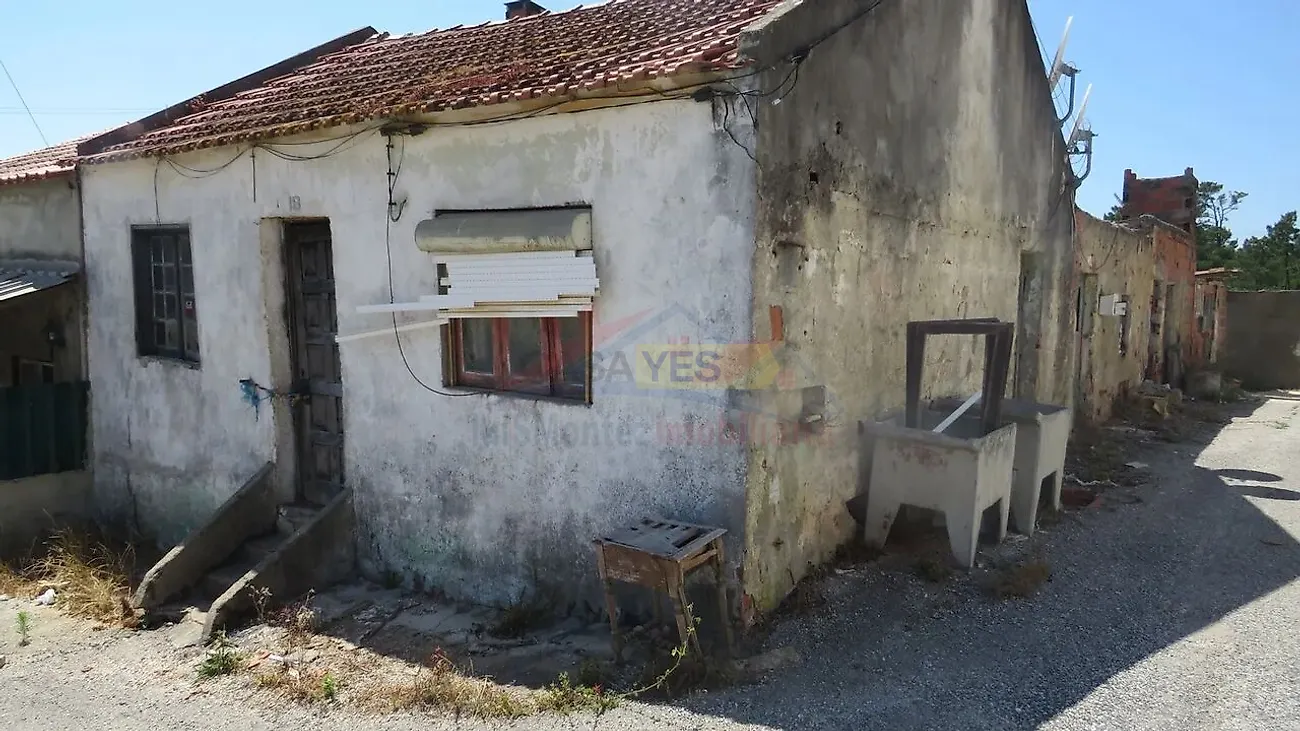 Moradia T1 à venda em Lamas e Cercal, €60.000