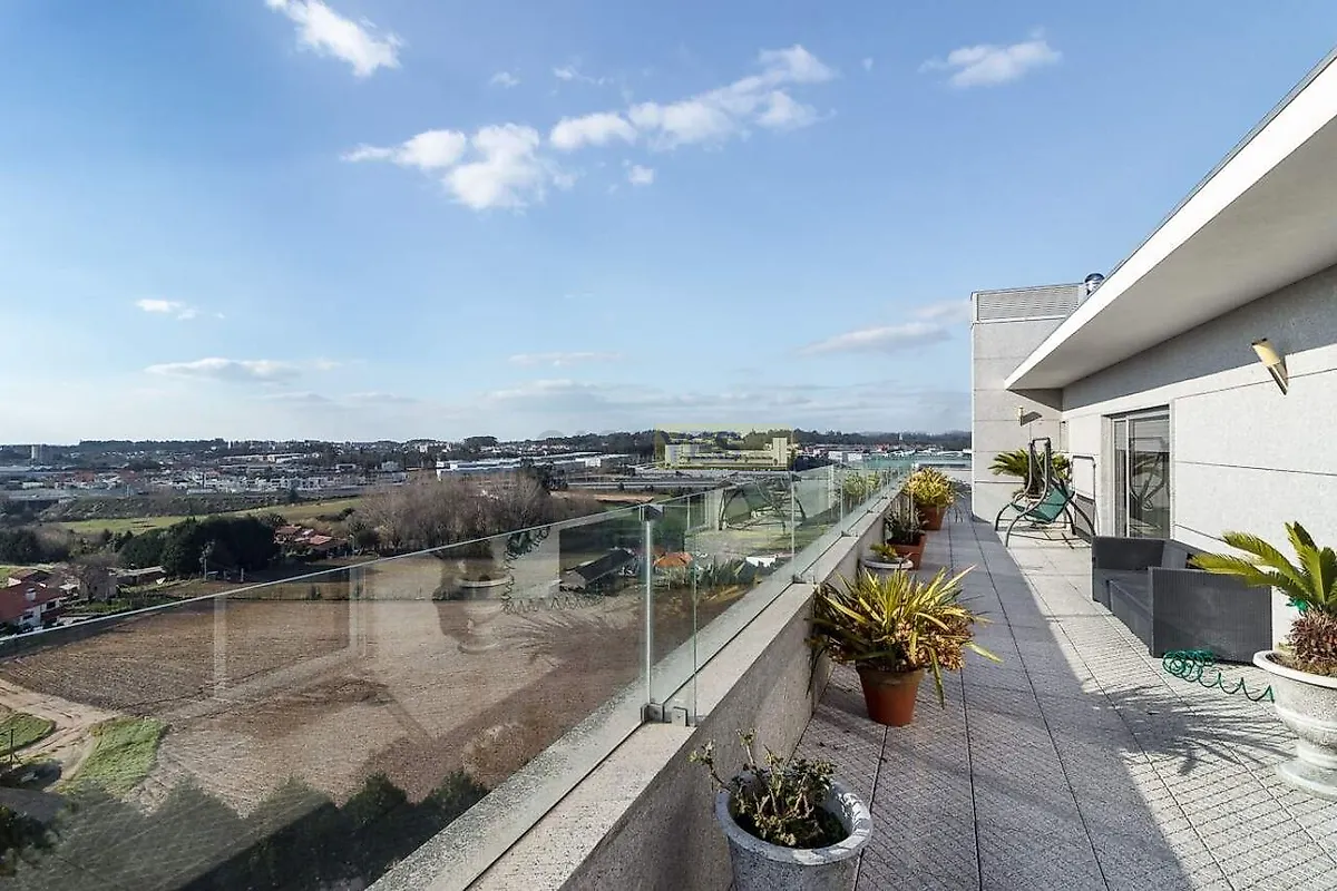 Apartamento T5 à venda em Cidade da Maia, Maia — foto 14
