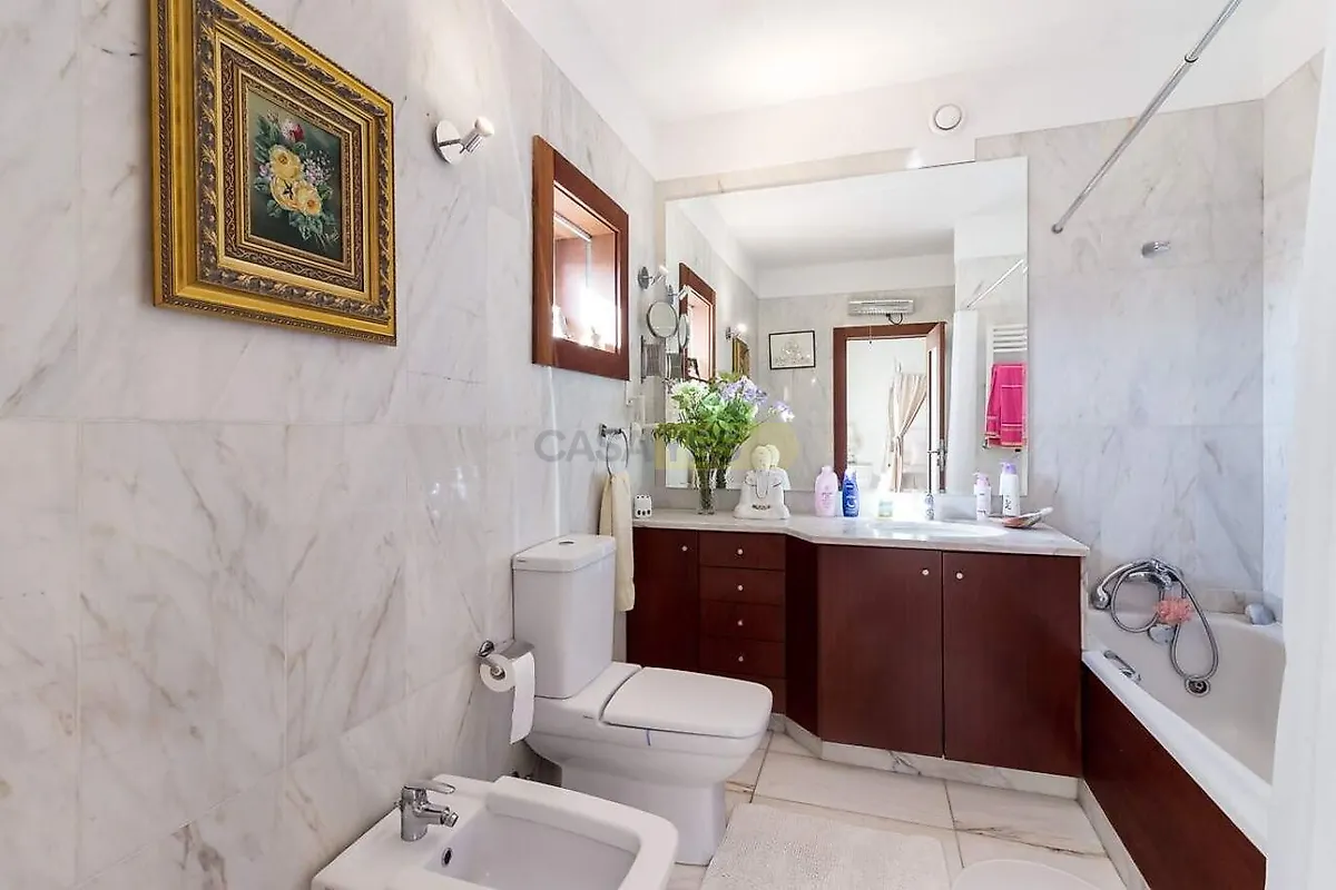 Apartamento T5 à venda em Cidade da Maia, Maia — foto 9