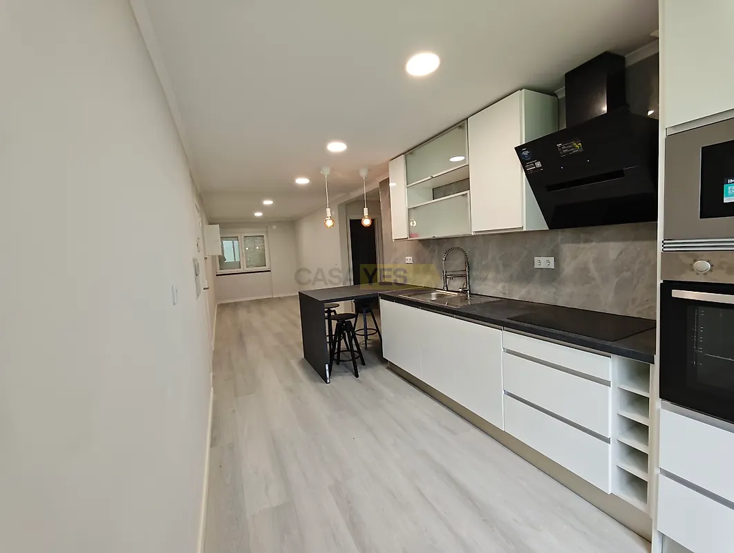 Apartamento T2 à venda em Benfica, Lisboa — foto 2