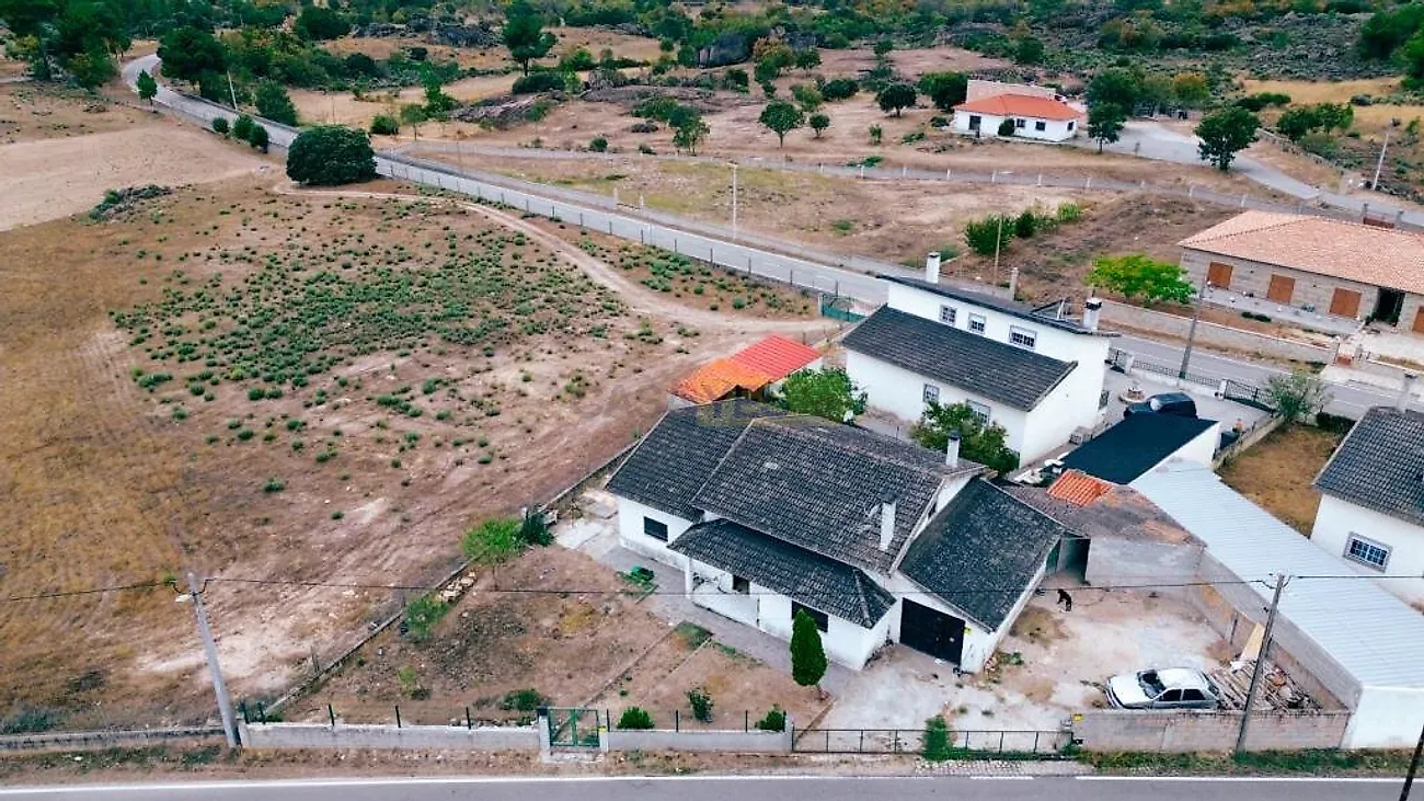Moradia T5 à venda em Pínzio, Pinhel — foto 2