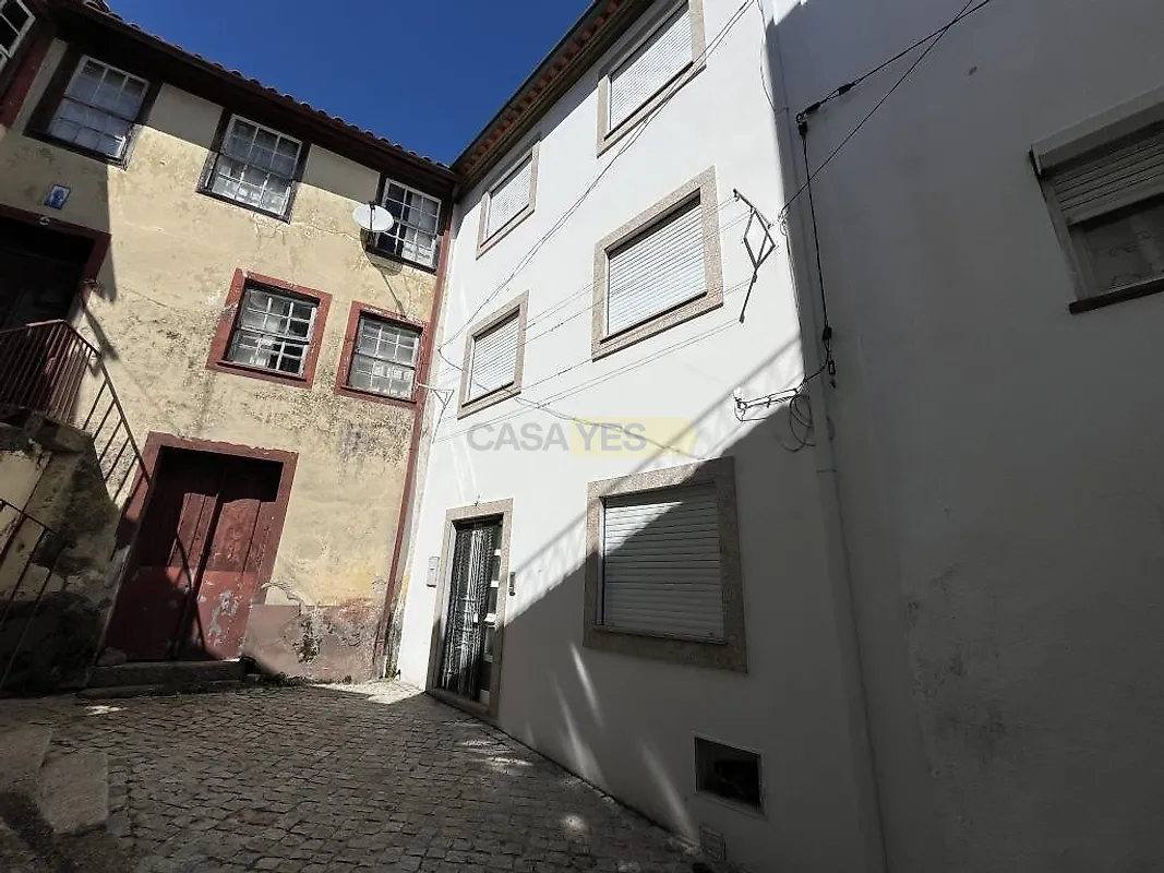 Moradia T4 em Famalicão, €100.000