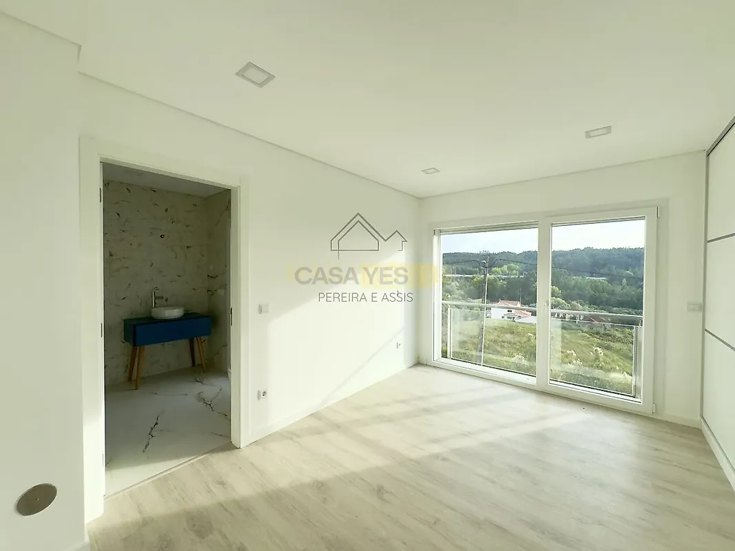Moradia T4 à venda em Coimbra (Sé Nova, Santa Cruz, Almedina e São Bartolomeu), Coimbra — foto 28