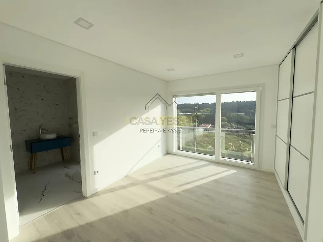 Moradia T4 à venda em Coimbra (Sé Nova, Santa Cruz, Almedina e São Bartolomeu), Coimbra — foto 30