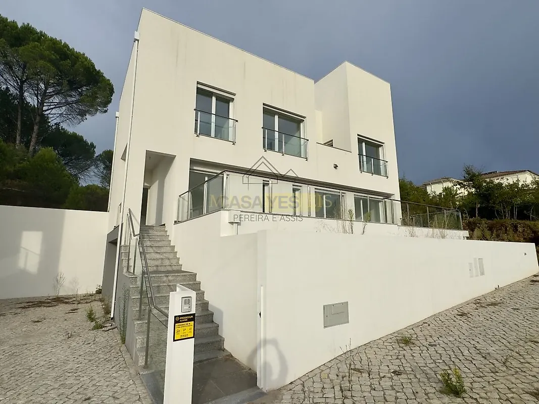 Moradia T4 à venda em Coimbra (Sé Nova, Santa Cruz, Almedina e São Bartolomeu), Coimbra — foto 8