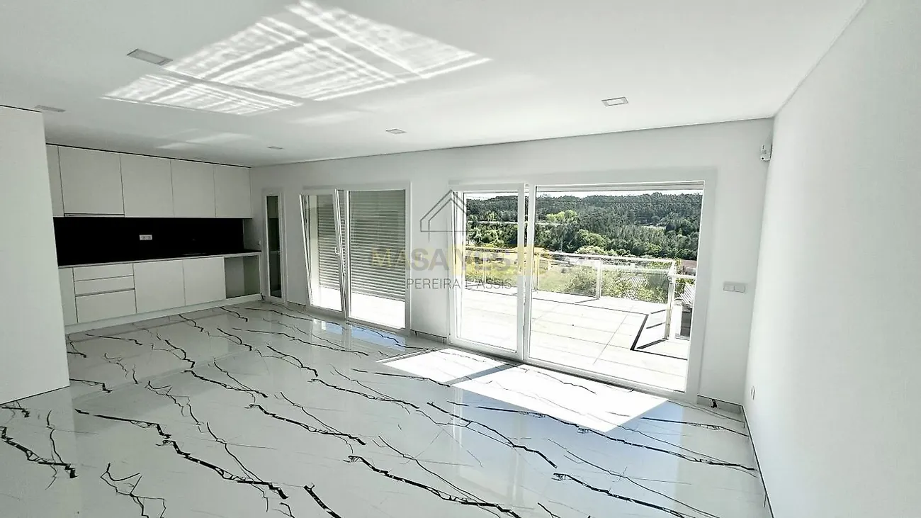 Moradia T4 à venda em Coimbra (Sé Nova, Santa Cruz, Almedina e São Bartolomeu), Coimbra — foto 9