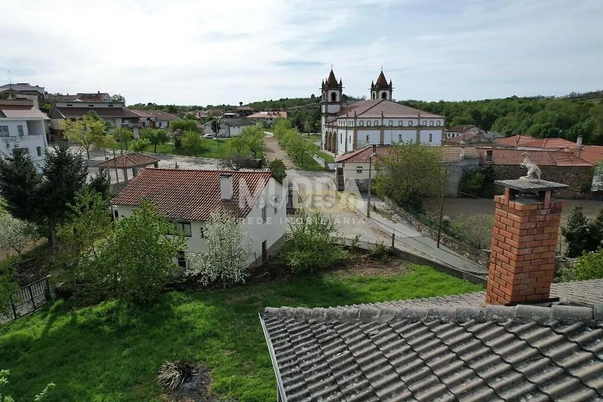 Moradia T4 à venda em Outeiro, Bragança — foto 3