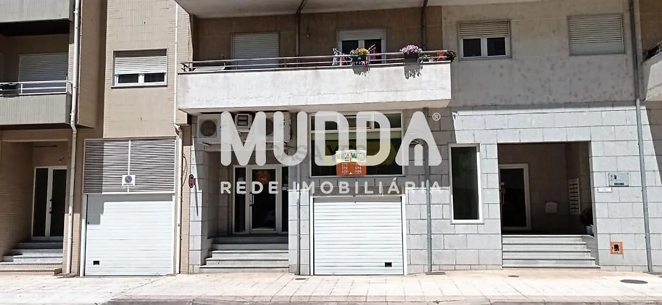 Apartamento T0 em Sé, Santa Maria e Meixedo, €130.000