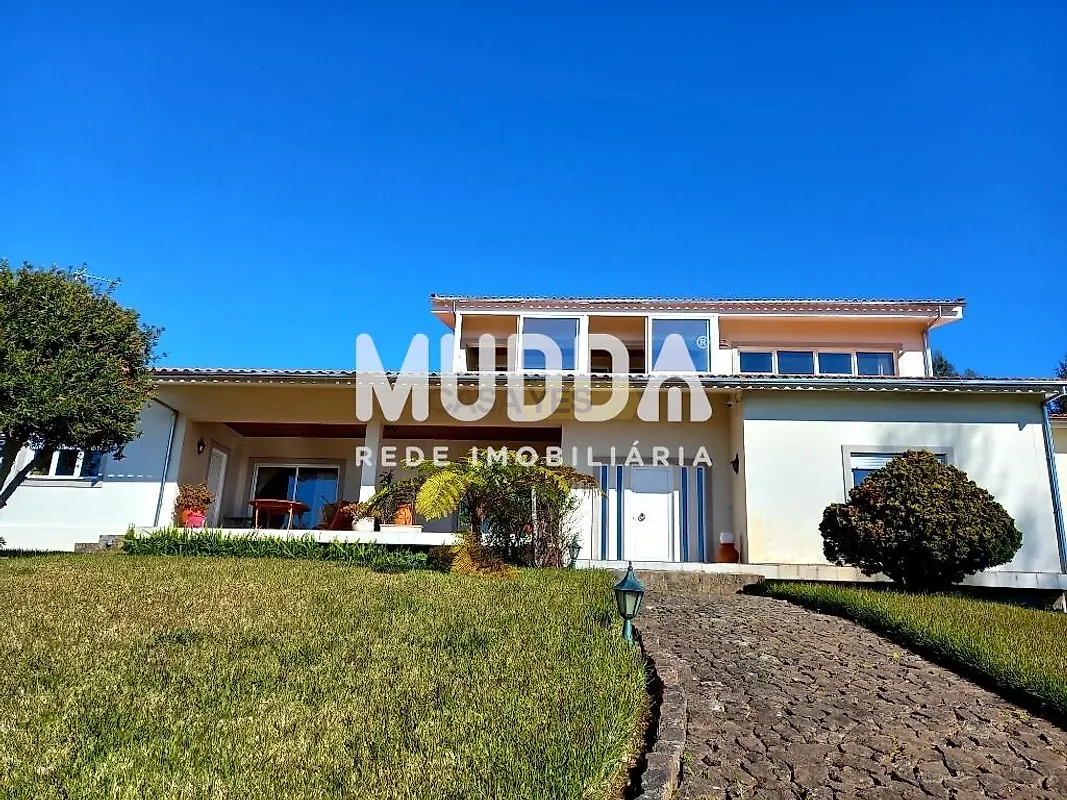 Moradia T4 em Ossela, €680.000