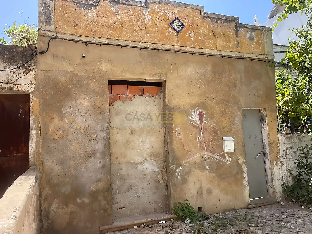 Moradia T1 à venda em Faro (Sé e São Pedro), €180.000
